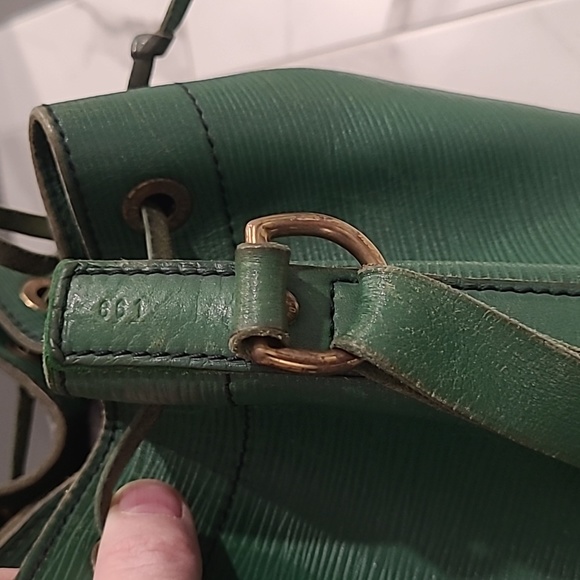 SOLD - Authentic Louis Vuitton - Picture 8 of 14